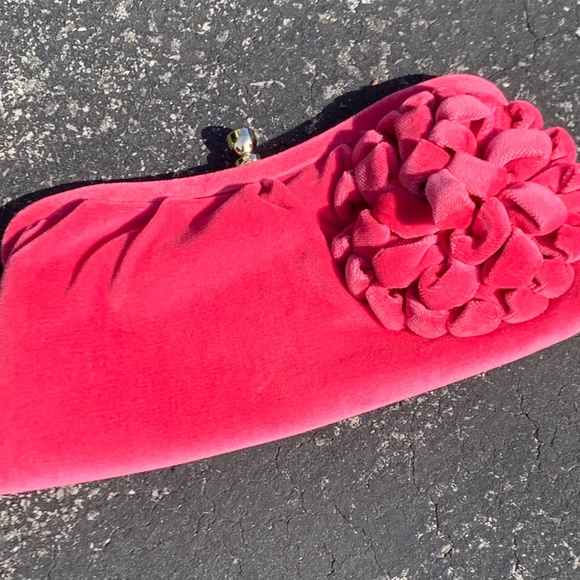 Bubblegum Pink Banana Republic Velvet Clutch - Picture 1 of 4